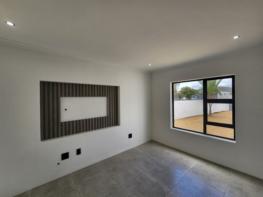 3 Bedroom Property for Sale in Country Club Western Cape